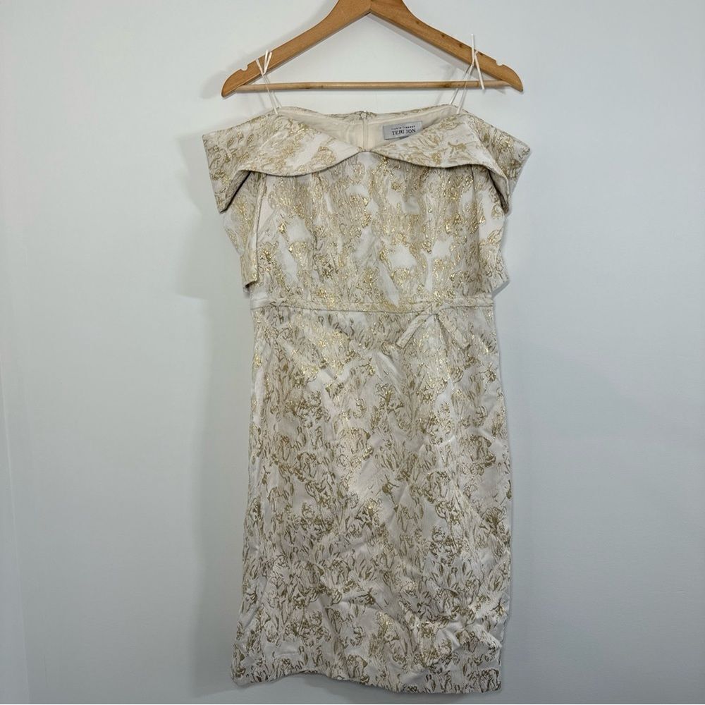Teri Jon by Rickie Freeman Off-the-Shoulder Gold Jacquard Dress Size 12
